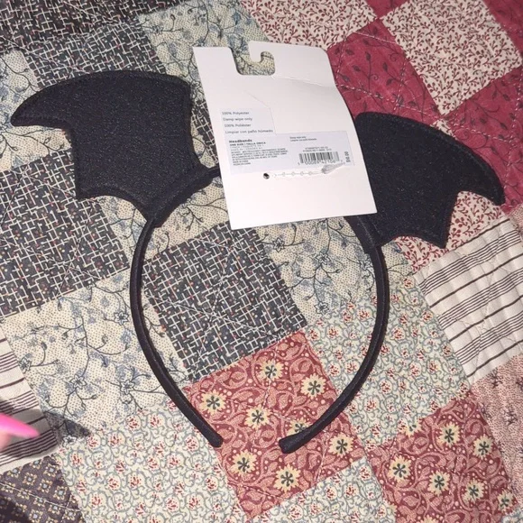 HP 🥳🎉 Bat Headband - Perfect for Fall - Picture 2 of 3